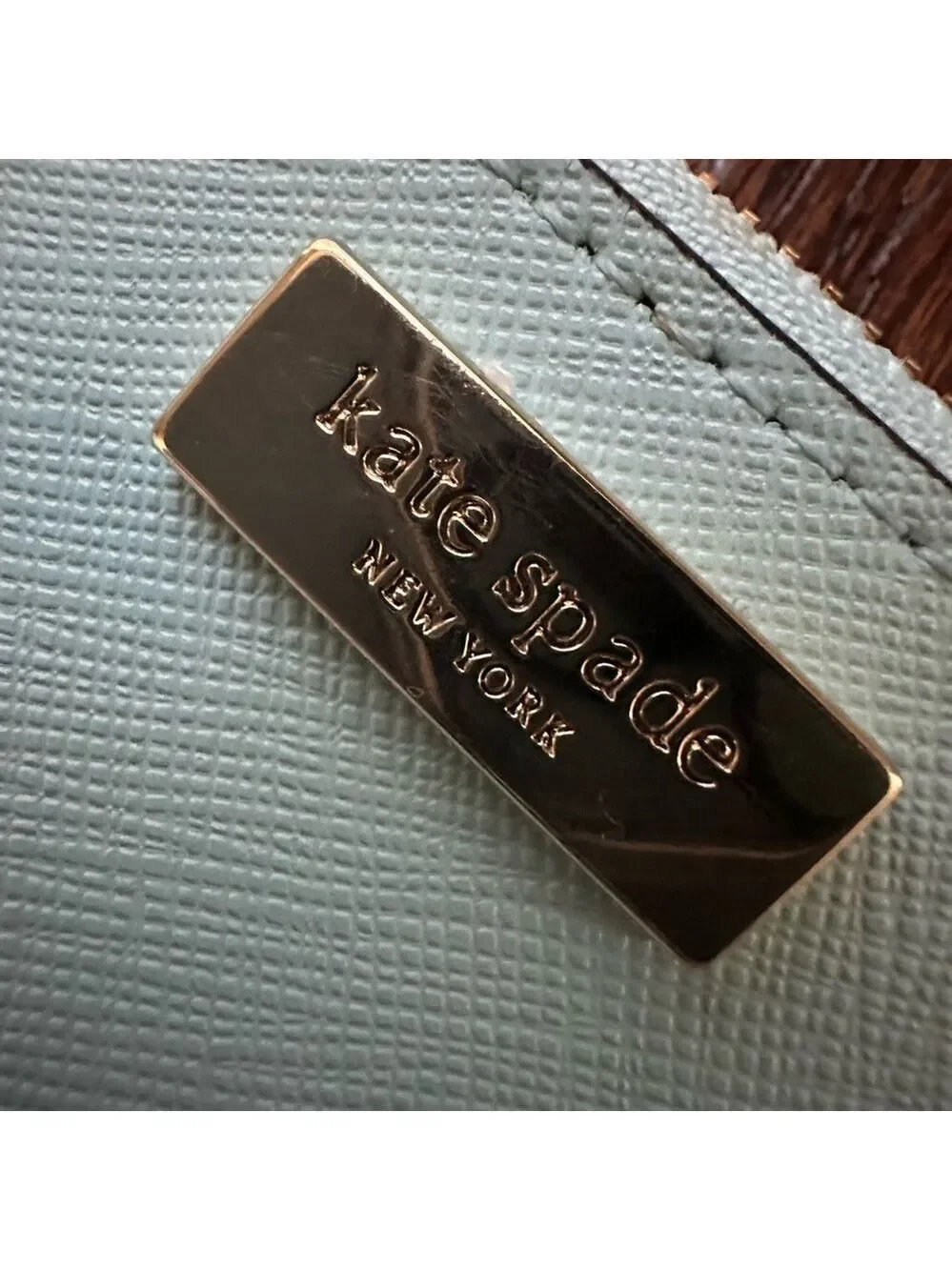 Kate Spade Saffiano leather blue wristlet-EUC